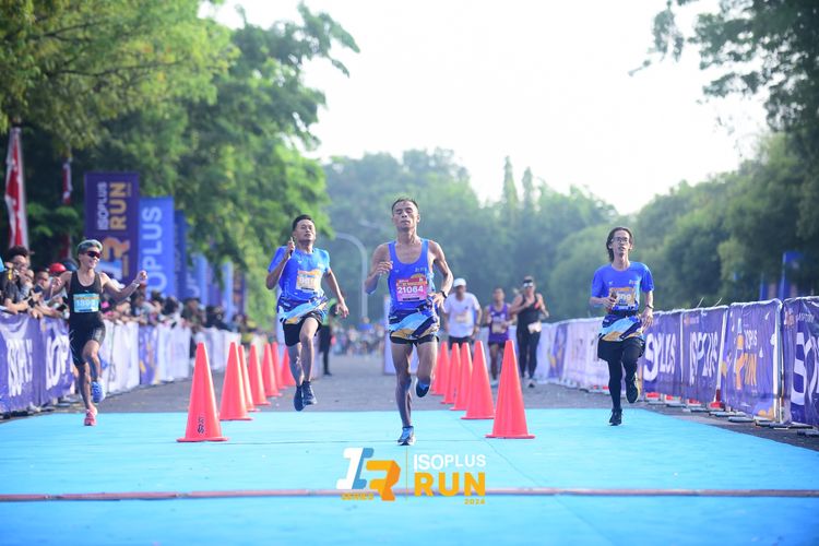 Race photo from Isoplus Run 2024 Surabaya