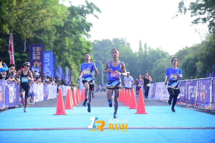 Race photo from Isoplus Run 2024 Surabaya