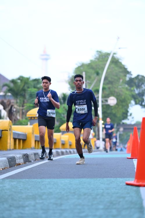 Race photo from KEMLU RUN 2025