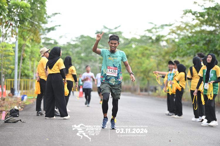 Race photo from Arutmin Borneo Run 2024