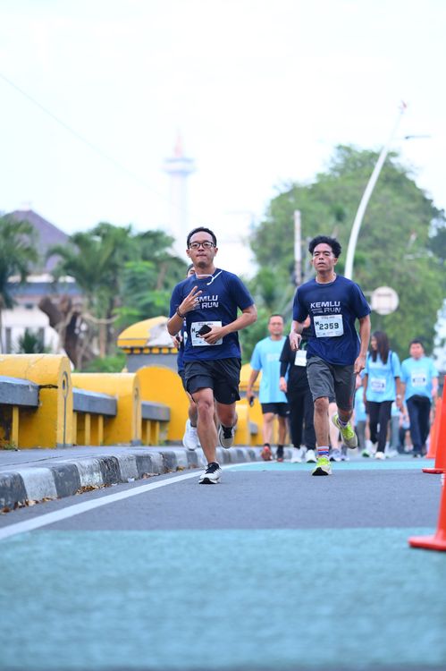 Race photo from KEMLU RUN 2025