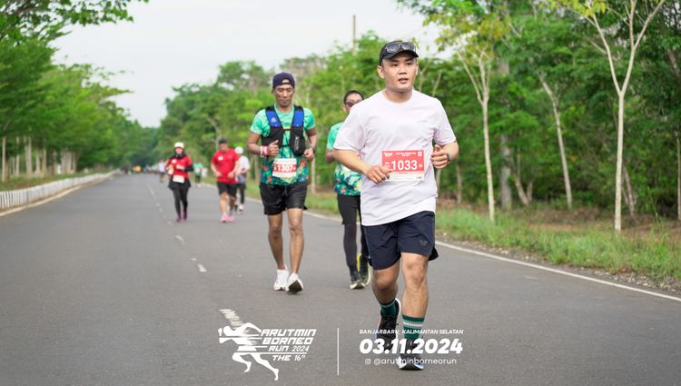 Race photo from Arutmin Borneo Run 2024