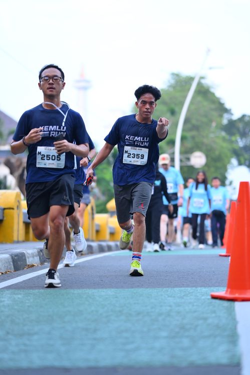 Race photo from KEMLU RUN 2025
