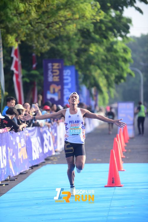 Race photo from Isoplus Run 2024 Surabaya