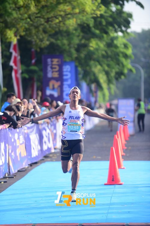 Race photo from Isoplus Run 2024 Surabaya