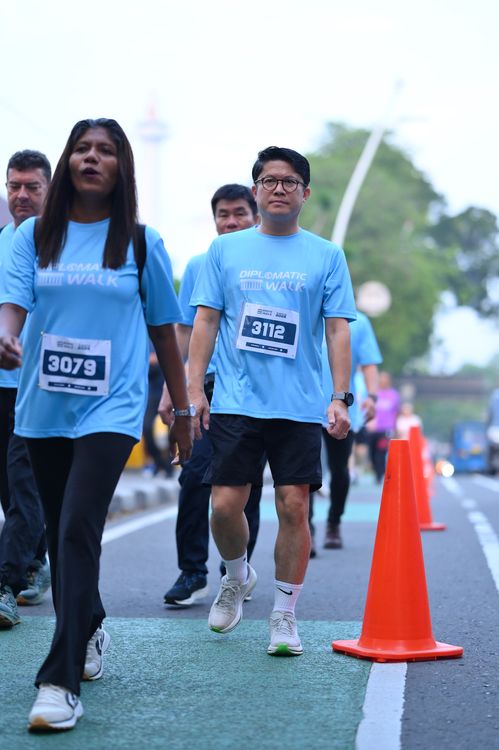 Race photo from KEMLU RUN 2025