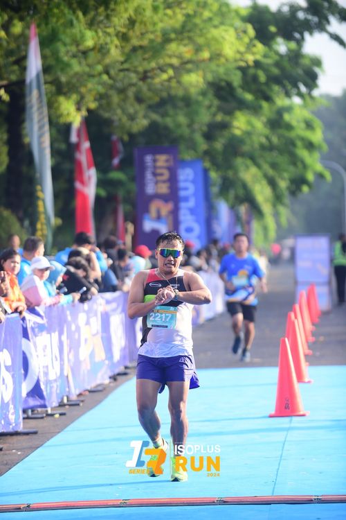 Race photo from Isoplus Run 2024 Surabaya