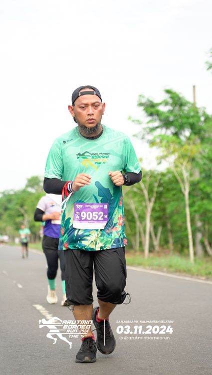 Race photo from Arutmin Borneo Run 2024