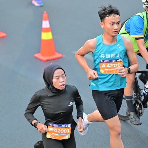 Race photo from SURABAYA ISOPLUS MARATHON 2026