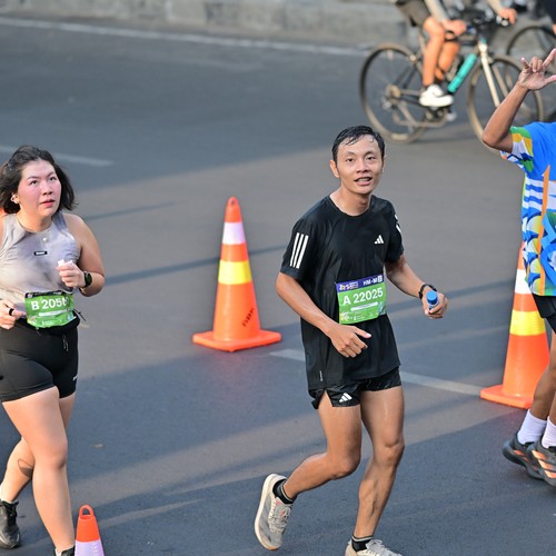 Race photo from SURABAYA ISOPLUS MARATHON 2026