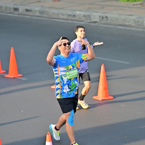 Race photo from SURABAYA ISOPLUS MARATHON 2026