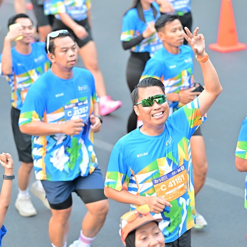 Race photo from SURABAYA ISOPLUS MARATHON 2026