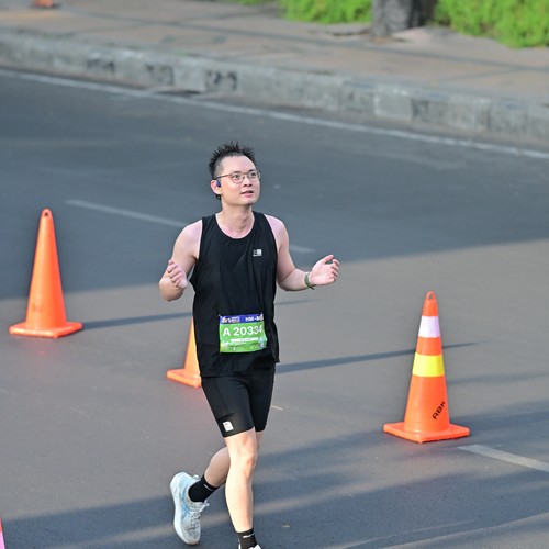 Race photo from SURABAYA ISOPLUS MARATHON 2026