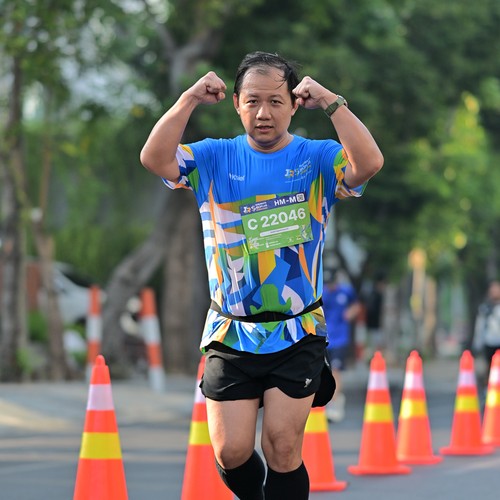 Race photo from SURABAYA ISOPLUS MARATHON 2026