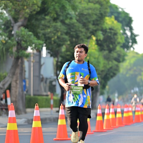 Race photo from SURABAYA ISOPLUS MARATHON 2026