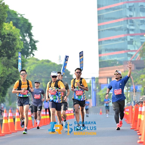 Race photo from SURABAYA ISOPLUS MARATHON 2026