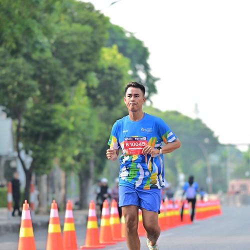 Race photo from SURABAYA ISOPLUS MARATHON 2026