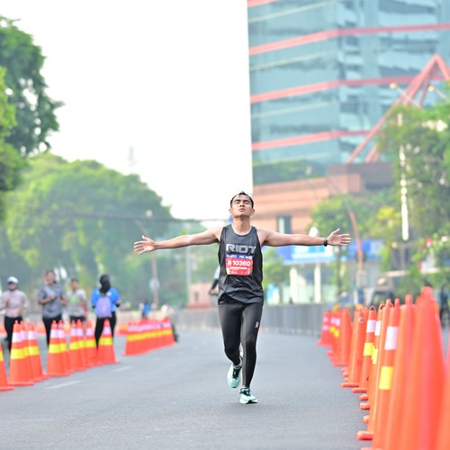 Race photo from SURABAYA ISOPLUS MARATHON 2026