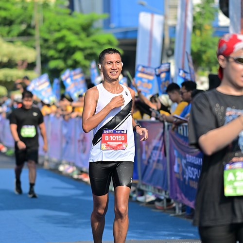 Race photo from SURABAYA ISOPLUS MARATHON 2026