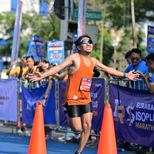 Race photo from SURABAYA ISOPLUS MARATHON 2026