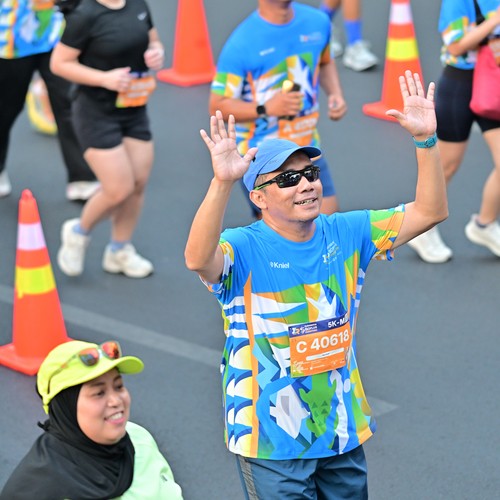 Race photo from SURABAYA ISOPLUS MARATHON 2026