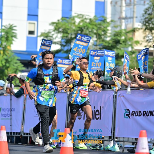 Race photo from SURABAYA ISOPLUS MARATHON 2026