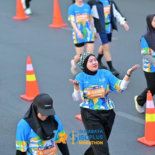 Race photo from SURABAYA ISOPLUS MARATHON 2026