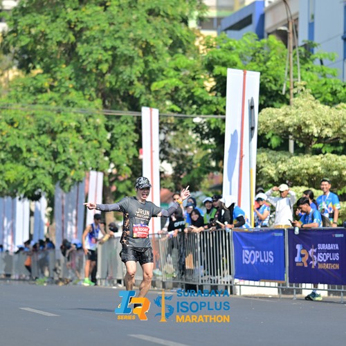 Race photo from SURABAYA ISOPLUS MARATHON 2026