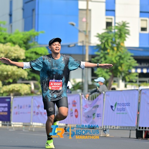 Race photo from SURABAYA ISOPLUS MARATHON 2026