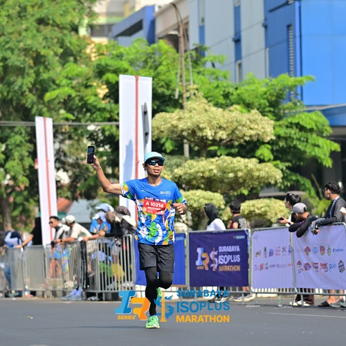 Race photo from SURABAYA ISOPLUS MARATHON 2026