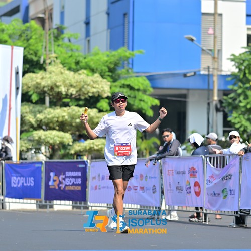 Race photo from SURABAYA ISOPLUS MARATHON 2026