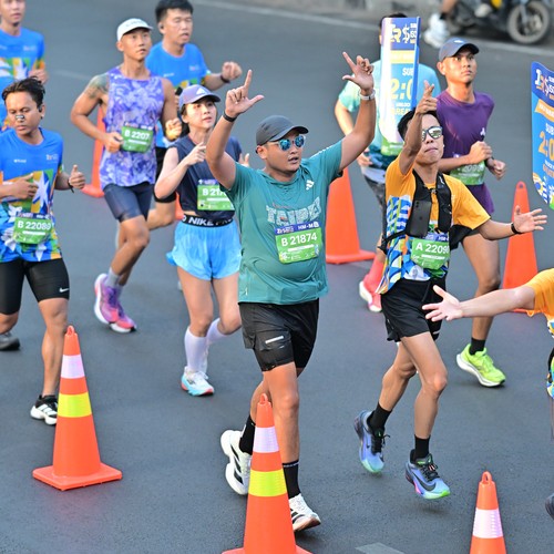 Race photo from SURABAYA ISOPLUS MARATHON 2026