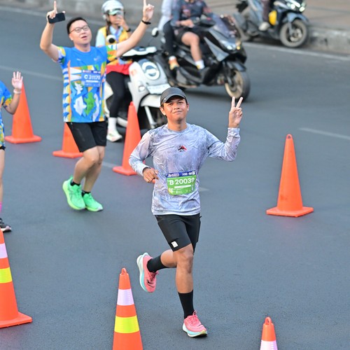 Race photo from SURABAYA ISOPLUS MARATHON 2026