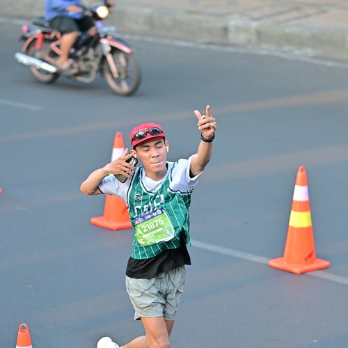 Race photo from SURABAYA ISOPLUS MARATHON 2026
