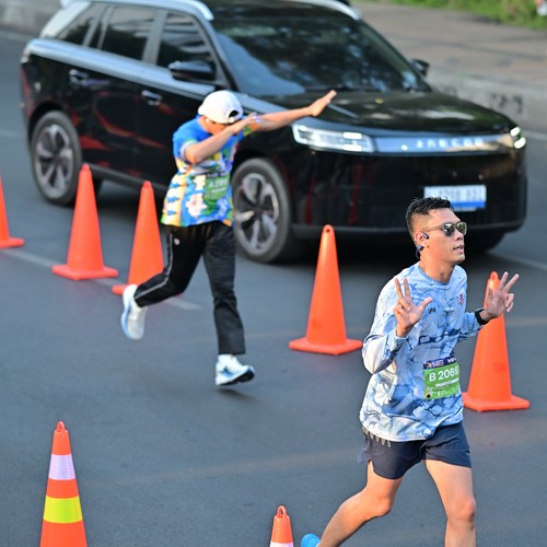 Race photo from SURABAYA ISOPLUS MARATHON 2026