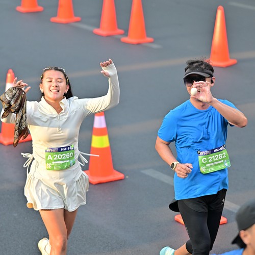 Race photo from SURABAYA ISOPLUS MARATHON 2026