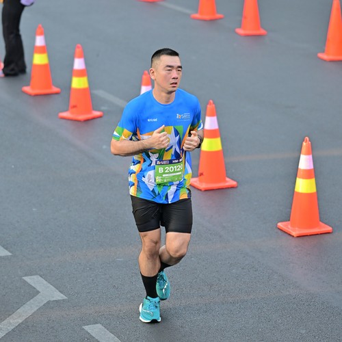 Race photo from SURABAYA ISOPLUS MARATHON 2026