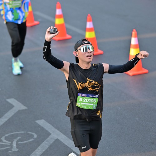 Race photo from SURABAYA ISOPLUS MARATHON 2026