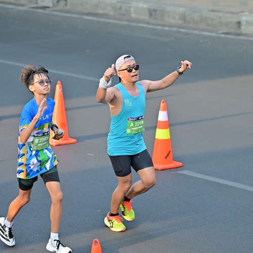 Race photo from SURABAYA ISOPLUS MARATHON 2026