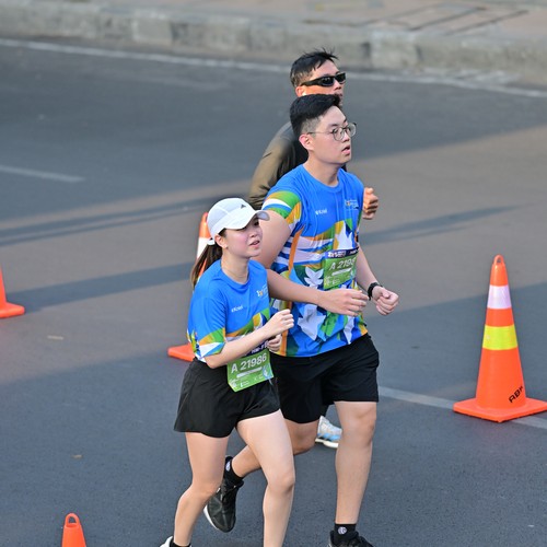 Race photo from SURABAYA ISOPLUS MARATHON 2026