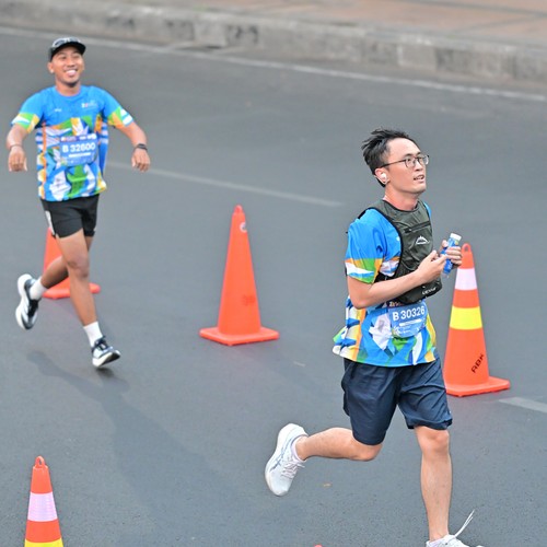 Race photo from SURABAYA ISOPLUS MARATHON 2026