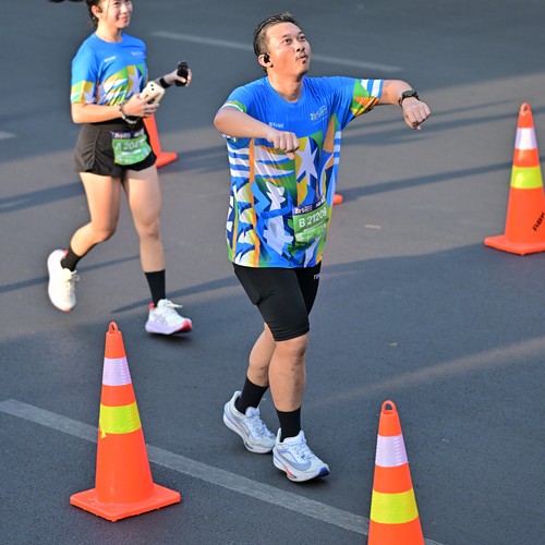 Race photo from SURABAYA ISOPLUS MARATHON 2026