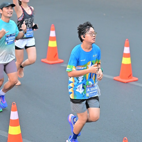 Race photo from SURABAYA ISOPLUS MARATHON 2026