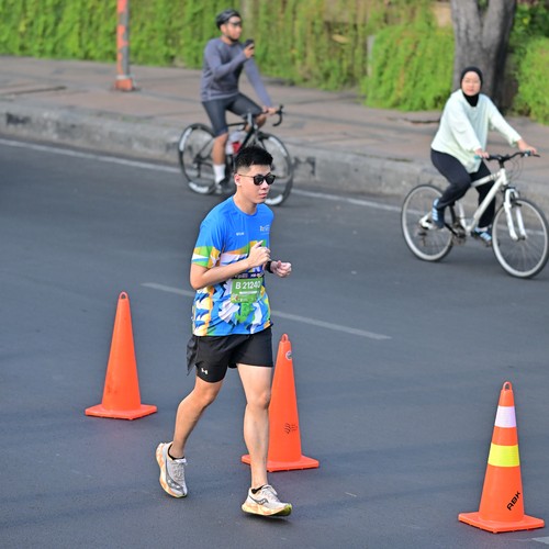 Race photo from SURABAYA ISOPLUS MARATHON 2026