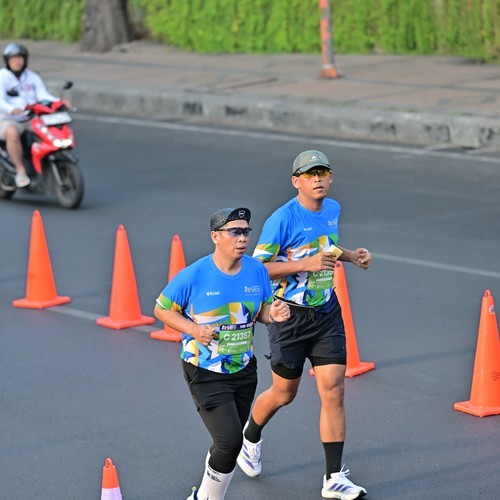 Race photo from SURABAYA ISOPLUS MARATHON 2026