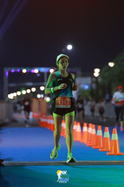 Race photo from PIK NITE RUN 2025