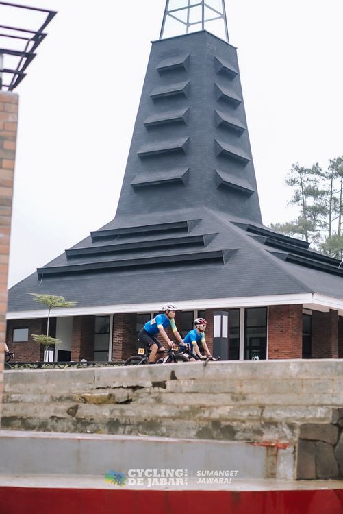 Race photo from Cycling de Jabar 2024
