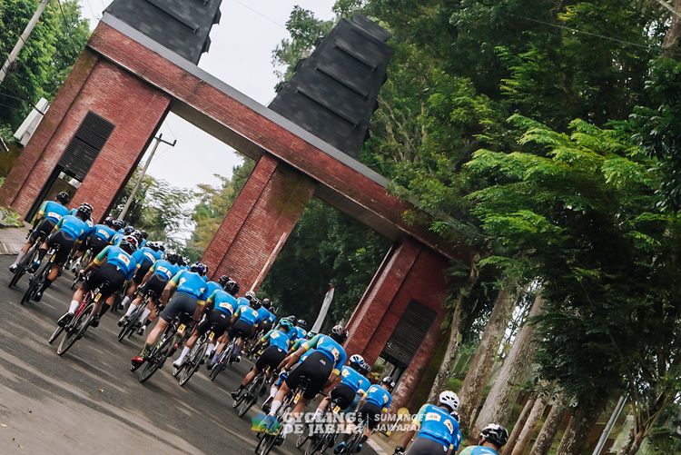 Race photo from Cycling de Jabar 2024