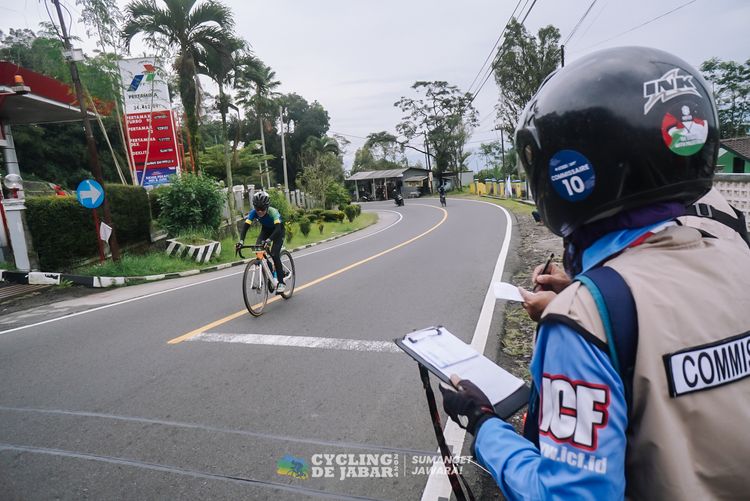 Race photo from Cycling de Jabar 2024