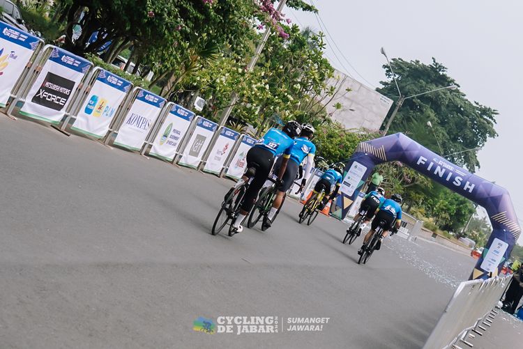 Race photo from Cycling de Jabar 2024